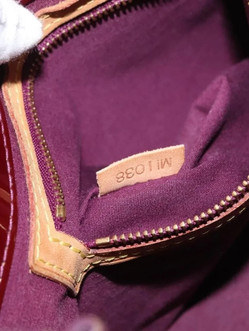 LOUIS VUITTON Monogram Vernis Reade PM Bag Purple Viole M93578 LV Auth - Picture 15 of 16